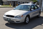 2004 Ford Taurus